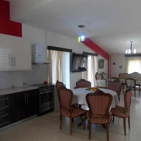 Damian Saranda Hotel Bagian luar foto