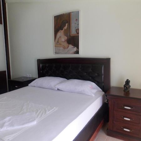 Damian Saranda Hotel Bagian luar foto
