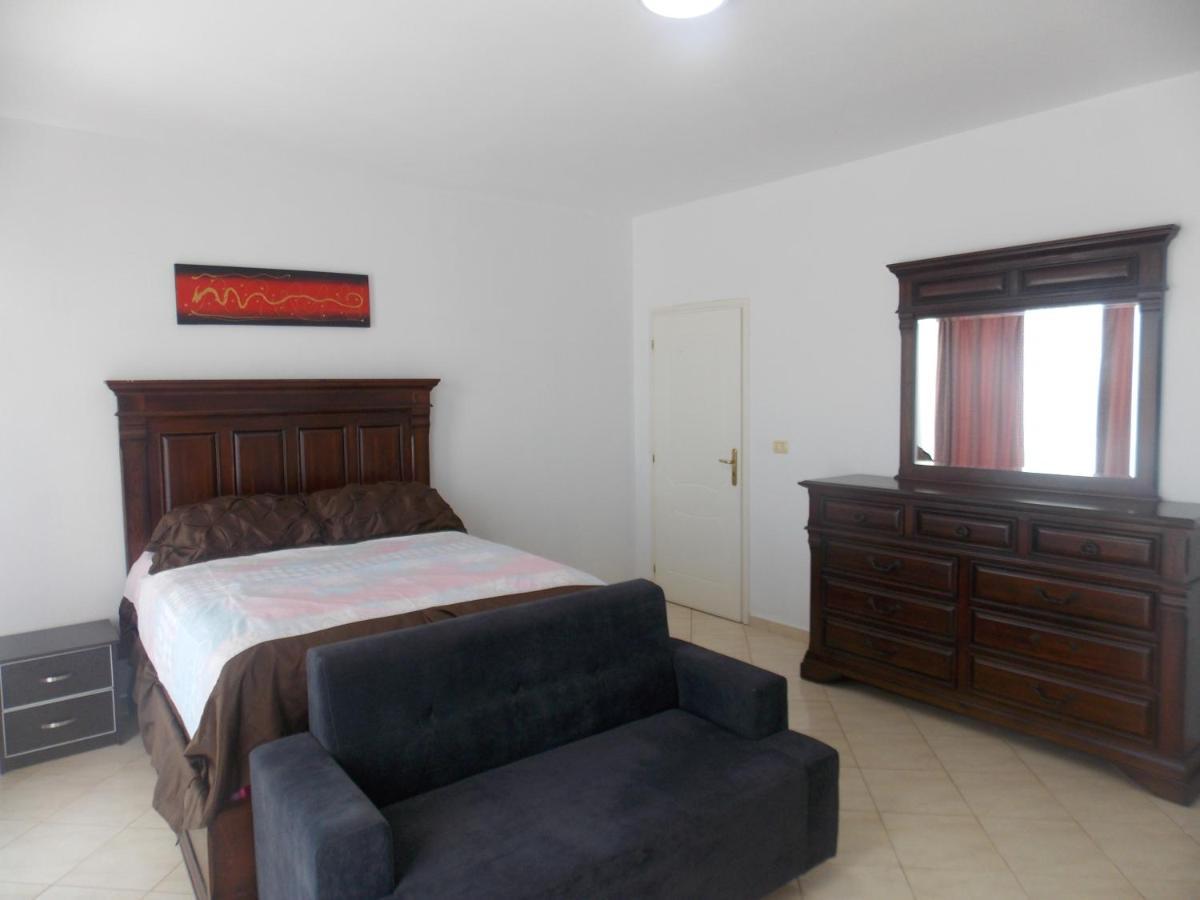 Damian Saranda Hotel Bagian luar foto