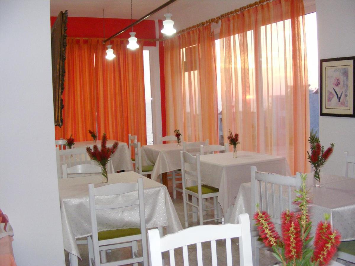 Damian Saranda Hotel Bagian luar foto