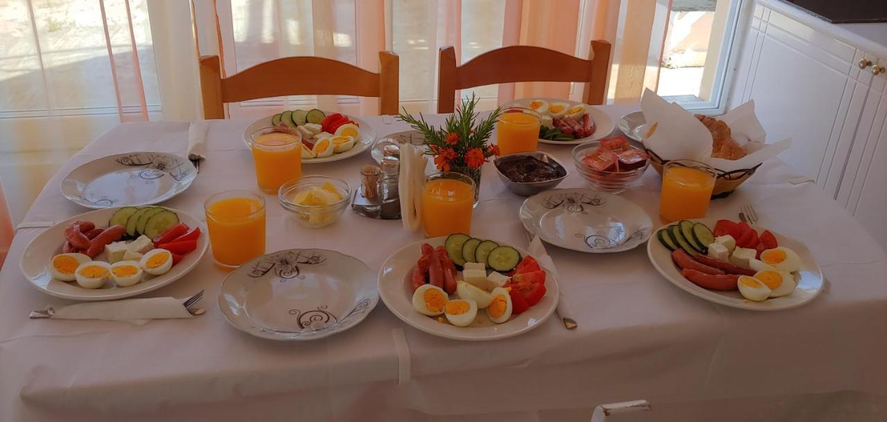 Damian Saranda Hotel Bagian luar foto