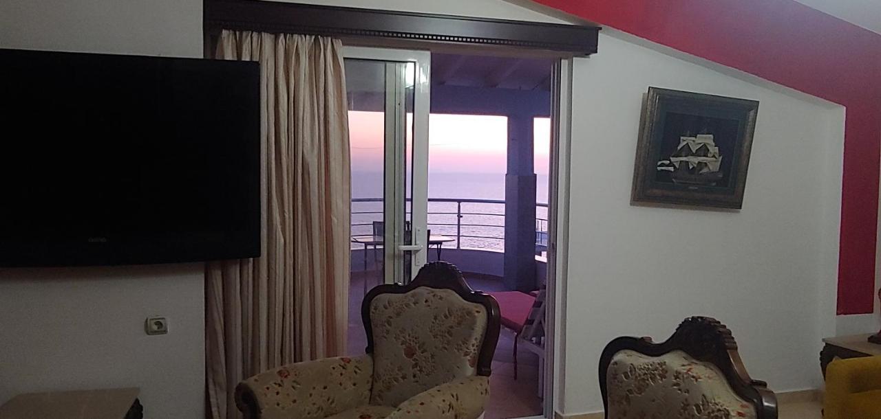 Damian Saranda Hotel Ruang foto
