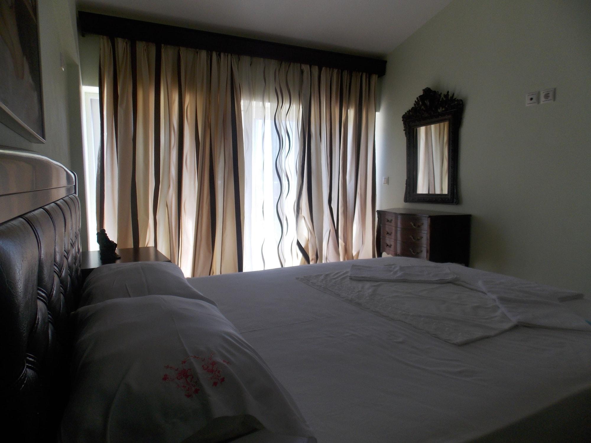 Damian Saranda Hotel Bagian luar foto