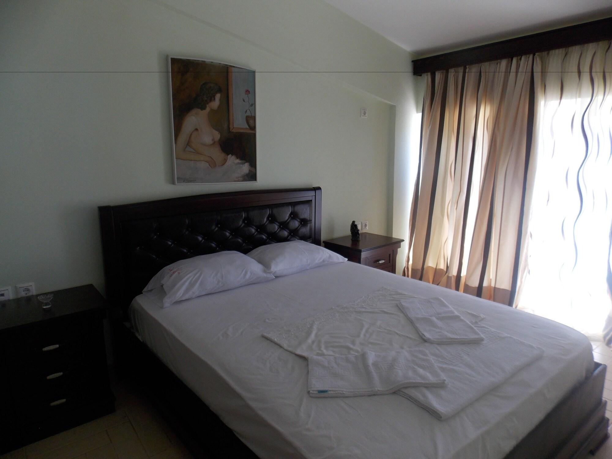 Damian Saranda Hotel Bagian luar foto