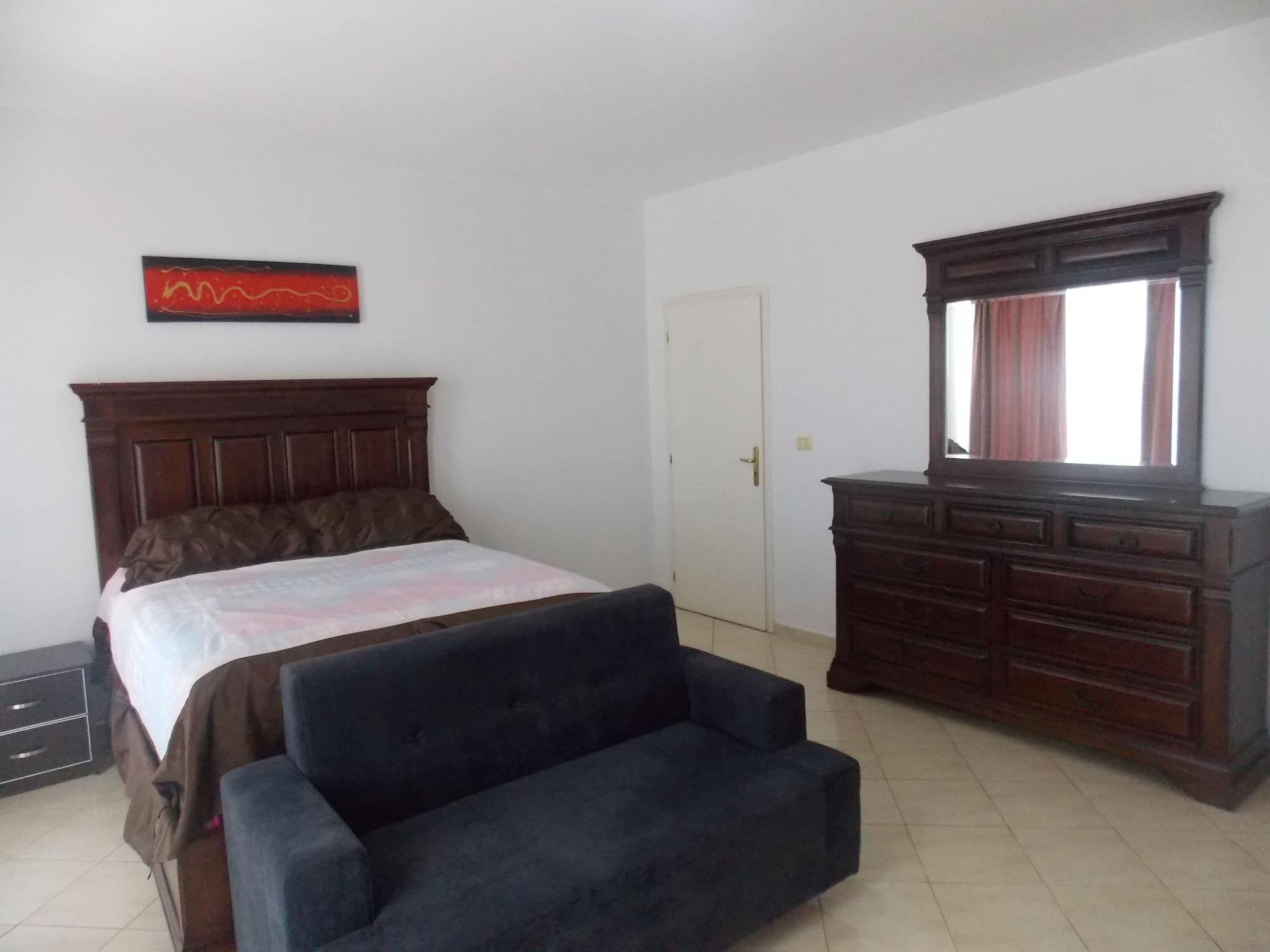 Damian Saranda Hotel Bagian luar foto