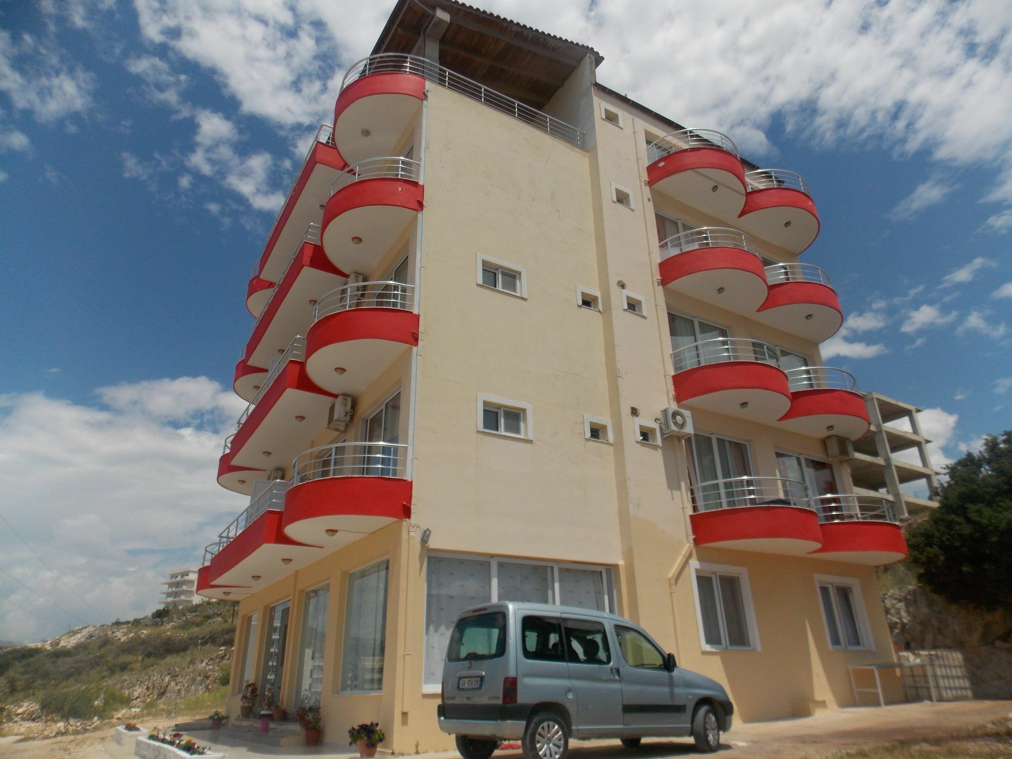 Damian Saranda Hotel Bagian luar foto